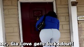 gia love lockedout pissing her pants