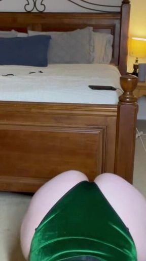 POV BBW MILF Sucks Your Cock