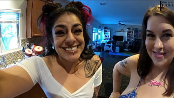 Giantesses Hunt for Tinies in Kitchen