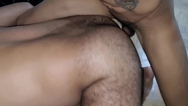 Fodendo o gostoso Socyalsemcamisa na casa do namorado dele.