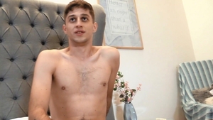 Czech Hunter - Young twink digs masturbating