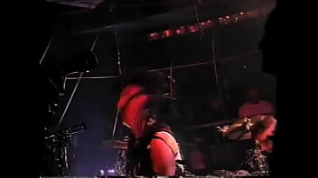 Nine Inch Nails - Head Like A Hole (1989) (OFFICIAL MUSIC VIDEO)