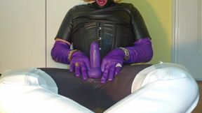 GLOVER -leather tranny cumshot