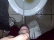 Orinando, meando, argentino meando