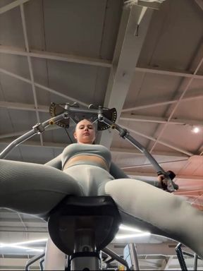 Masturbate in the Gym so Hard