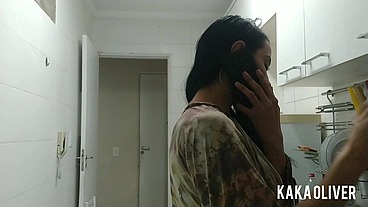 gozando horrores com marido no telefone
