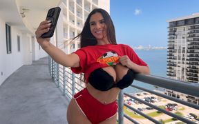 Big Tit MILF Invited Me in for the Soccer Game