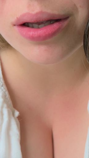 A kiss from a busty MILF