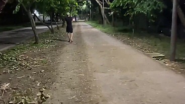 SEGUI UM NOVINHO GATO NA RUA E PEDI PRA MAMAR ELE, NO FINAL ELE ACABOU ATÉ ME COMENDO - LUANA PRADO
