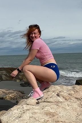 Enjoying Dark Sand Playa, Collecting Shells