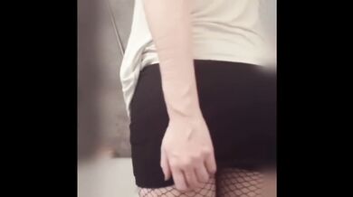 Milf in fishnets sucks her own clits fingers while dancing for her viewers