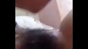 Liếm lồn vợ bạn