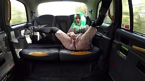 Green-haired bitch Phoenix Medina gets banged in the taxi