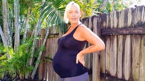 33 Weeks Pregnant Outdoor Pants Wetting 1080 WMV