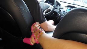 Horny Mature Woman Masturbates in the Backseat of a Taxi and Teases the Driver in Public