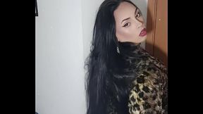 MorenaLovateli no show para seus fans mostrando seu pau