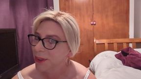 Nikki Sits on a Dlido and Eats Her Cum!