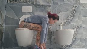 Crystal has diaries morning with the kind of smell that wakes you up better than coffee.