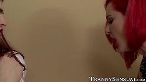Transsexual tiffany starr fucking redhead mz berlin like a doggy