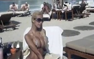Zahia Dehar la vide HOT !