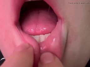 sensual german girl with big lips sucks