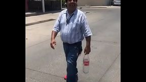 El hombre m&aacute_s guapo de Mexico