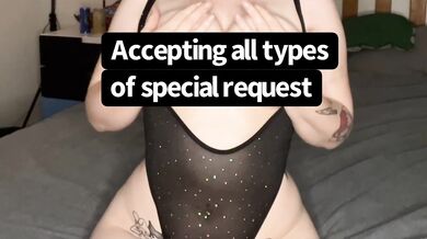 ONLYFANS CHRISTMAS PROMOTION 30% OFF WITH OVER 900 POSTS