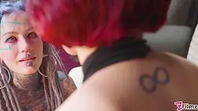 Beautiful Lesbian Games With Hotties And Anuskatzz - Miss Flora