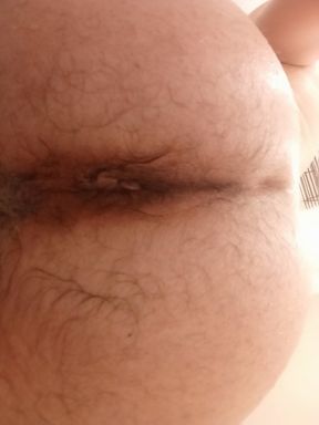 fucked herself with her fingers