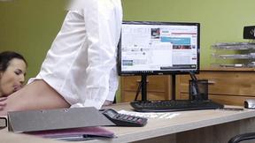 ”Slutty minx gives up her butt to get ravaged for money”