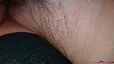 Abspritzen in Omas behaarte Fotze ** Creampie **
