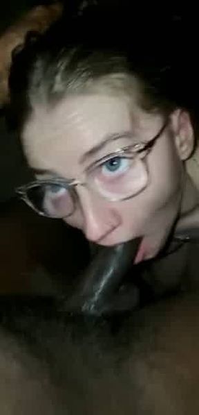 Young White Girl Sucking BBC
