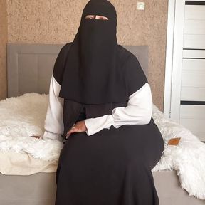 Arab Khalifa came to the casting and got cum in her pussy