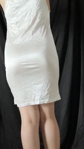 Emotional moment from &quot;GAUN SATIN BARU STRIPTEASE SOFTCORE&quot;