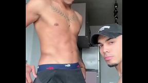 Depois do jogo o atacante do time me chamou pra casa dele. S&oacute_ n&atilde_o sabia que eu que entraria com tudo - Free