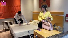 Cheats on Her Boyfriend with His Coworker's 25 Cm
