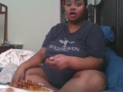 BBW mukbang and rambling (sorry if the sound isn't syncing)