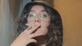 Fumemos un cigarro y una copita de vino juntos