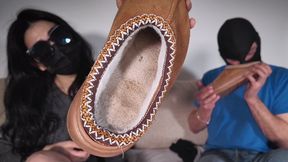 SMELL MY UGG SLIPPERS (POV) : friendly femdom sniffing + Dangling tease in immersive session