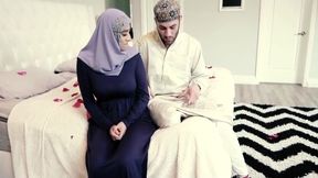 Curvy Ass Of Teen 18+ Bearing Hijab