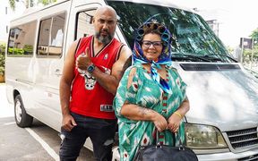 Threesome Fist Fuck Bus Orgy for BBW Mature