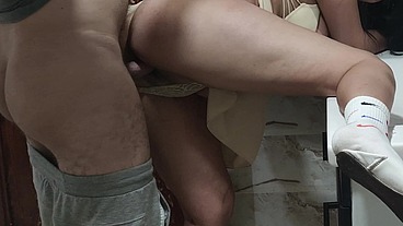 سكس سعودي جديد في حمام 😱 خادمة عراقية جميلة خيانة زوجية 😱 كلام بيهيج جسم ملبن صوت واضح طيز تخبل
