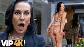 SHAME4K  Whore Texas Patti loves to suck cocks behind a fence and cheat on her husband