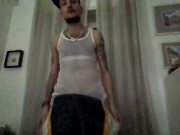 BEL ROMANO BISEXXXX TORNA A CASETTA SUA E SE SPOGLIA PER VOI