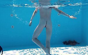 Hot Chick In Public Swimming Pool All Alone And Wet