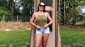raquel seduzindo o seguranca de uma propriedade particular para deixa-la entrar sem autorizacao, paguei o favor com sexo e o cara mandou bem demais,foi o melhor sexo da minha vida