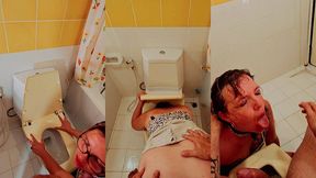 baiser dans une salle de bain digne des annee 80