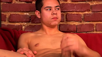 Amateur boy next door tries fleshlight today