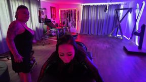 Malou Summer visit Domina Dark