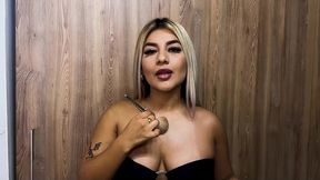 rubia tetona cabalga una gran verga con su estrecho cono humedo, naty delgado salta con su culo sobre una bbc!